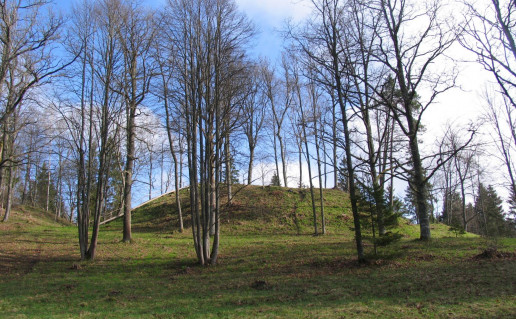 20. Mošos piliakalnis.jpg